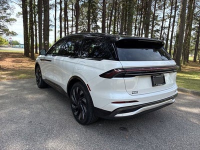 2025 Lincoln Nautilus Reserve