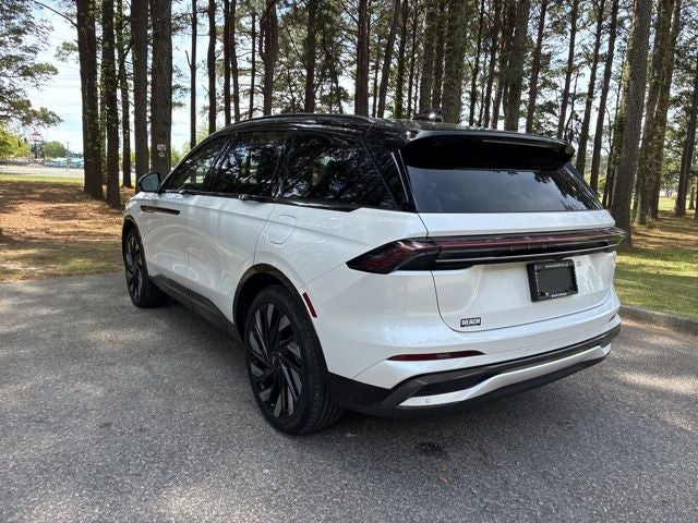 2025 Lincoln Nautilus Reserve