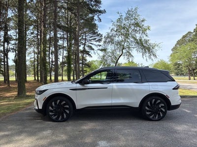 2025 Lincoln Nautilus Reserve