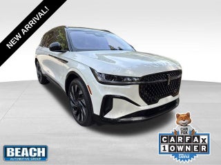 2025 Lincoln Nautilus Reserve