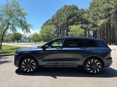 2024 Lincoln Nautilus Reserve