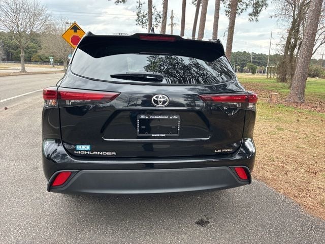 2024 Toyota Highlander LE