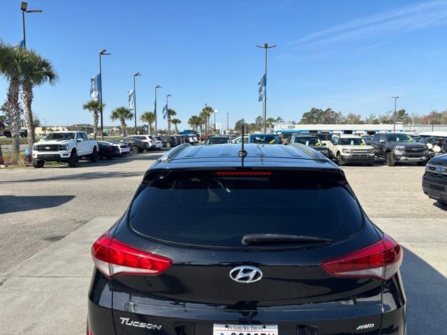 2016 Hyundai Tucson SE