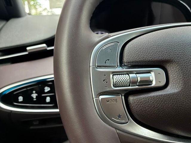 2023 Genesis GV70 2.5T
