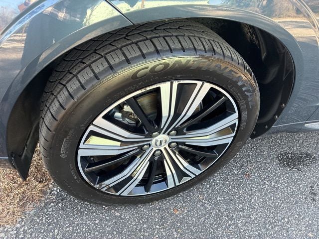 2022 Volvo XC60 B6 Inscription