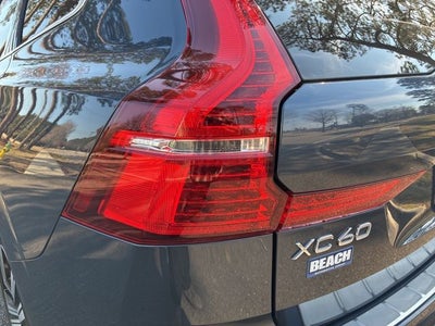 2022 Volvo XC60 B6 Inscription