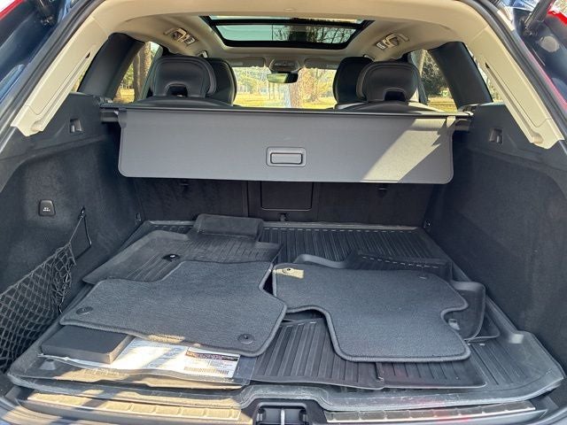 2022 Volvo XC60 B6 Inscription