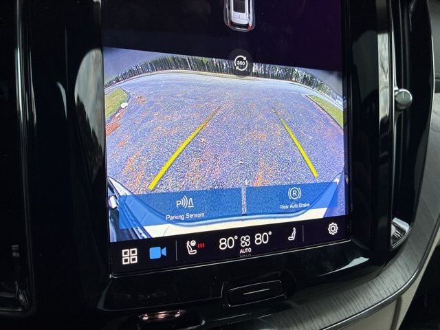 2023 Volvo XC60 B6 Ultimate Dark Theme