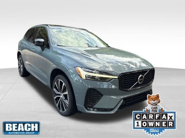 2023 Volvo XC60 B5 Plus Dark Theme