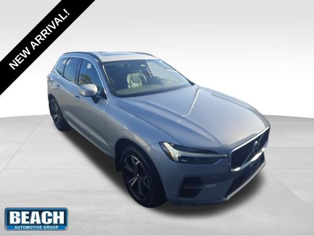 2022 Volvo XC60 B5 Momentum AWD's photo
