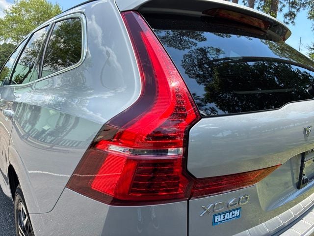 2022 Volvo XC60 B5 Momentum
