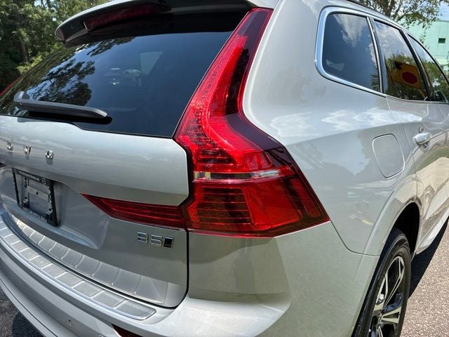2022 Volvo XC60 B5 Momentum