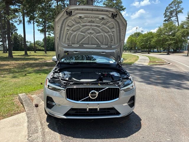 2022 Volvo XC60 B5 Momentum
