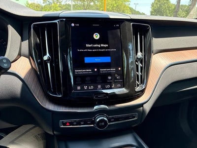 2022 Volvo XC60 B5 Momentum