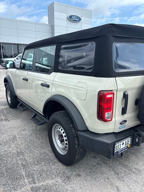 2025 Ford Bronco Base