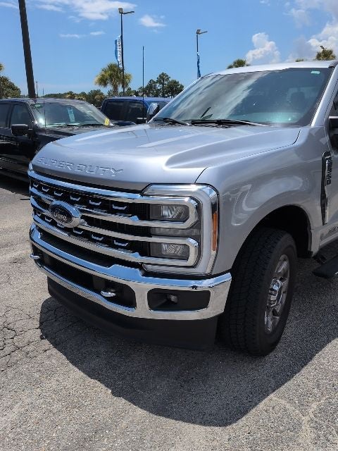 2023 Ford F-350SD Lariat