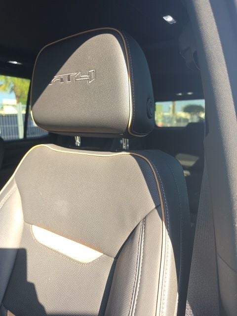 2024 GMC Yukon AT4