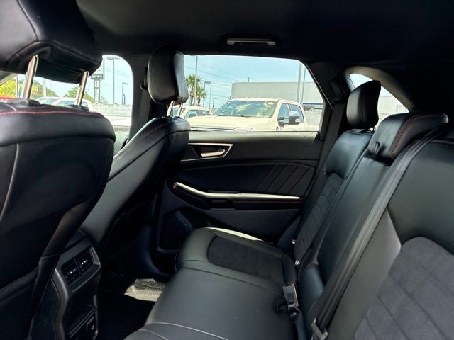2022 Ford Edge ST Line
