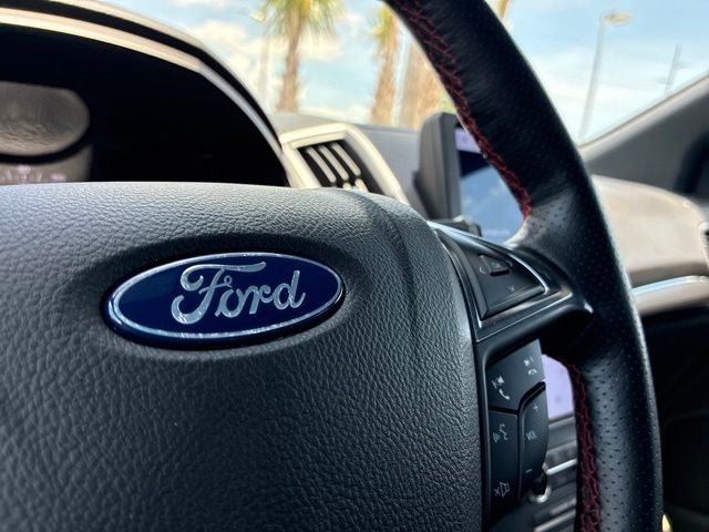 2022 Ford Edge ST Line