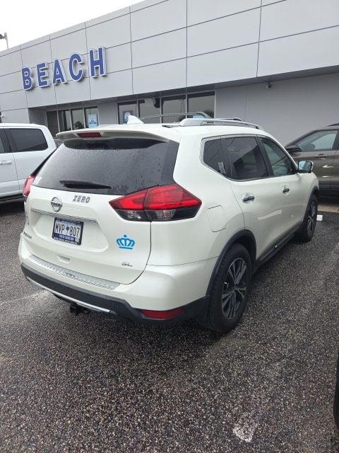 2017 Nissan Rogue SL