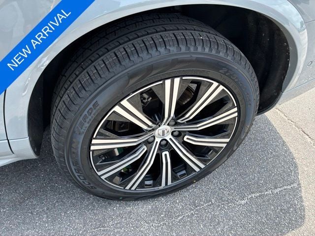 2025 Volvo XC90 B6 Plus 7-Seater